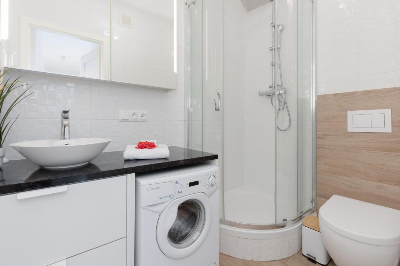 Warsaw Portofino Apartment By Noclegi Renters ภายนอก รูปภาพ